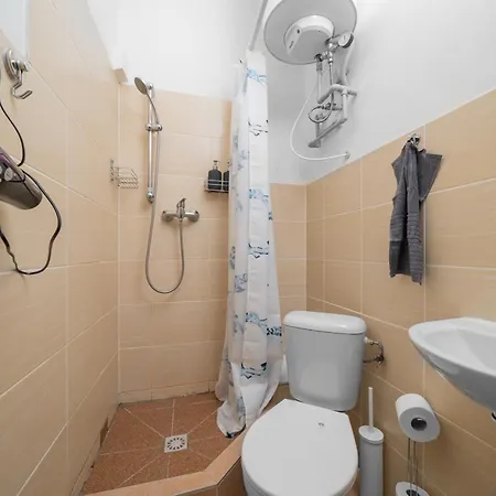 Cozy Studio Near City Prague Exterior photo