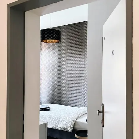 Cozy Studio Near City Prague Exterior photo