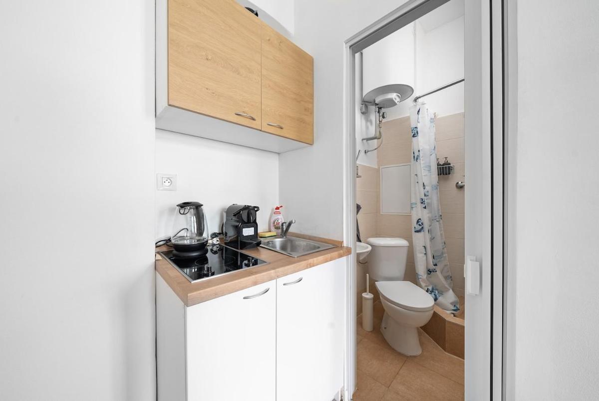 Cozy Near Апартаменты Прага