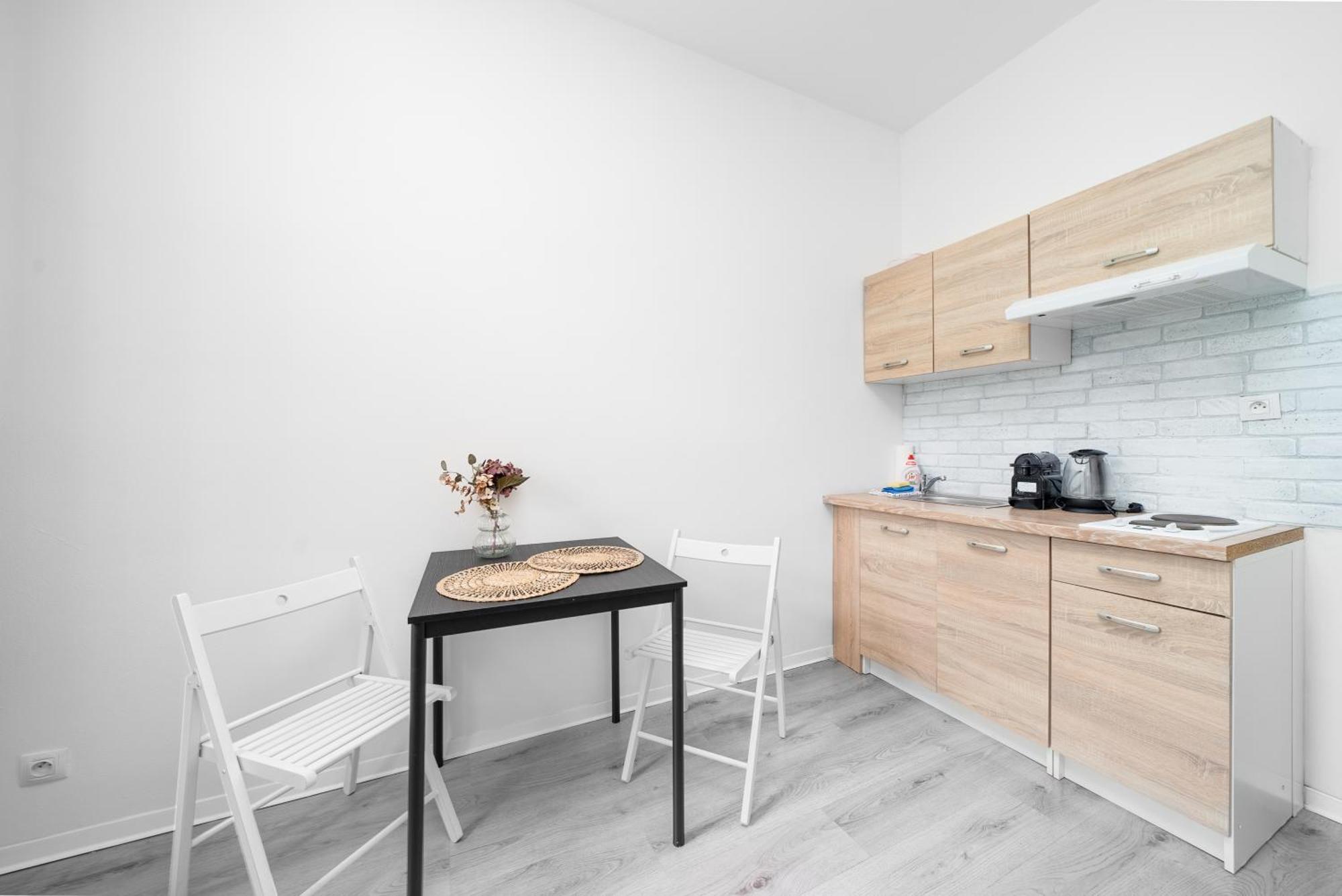 Cozy Near Апартаменты Прага